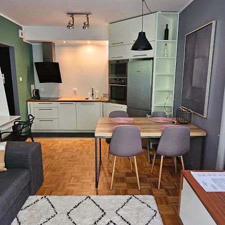 Apartament Rodzinny - Calodobowe Zakwaterowanie, Bezplatny Parking Stary Toruń Eksteriør billede