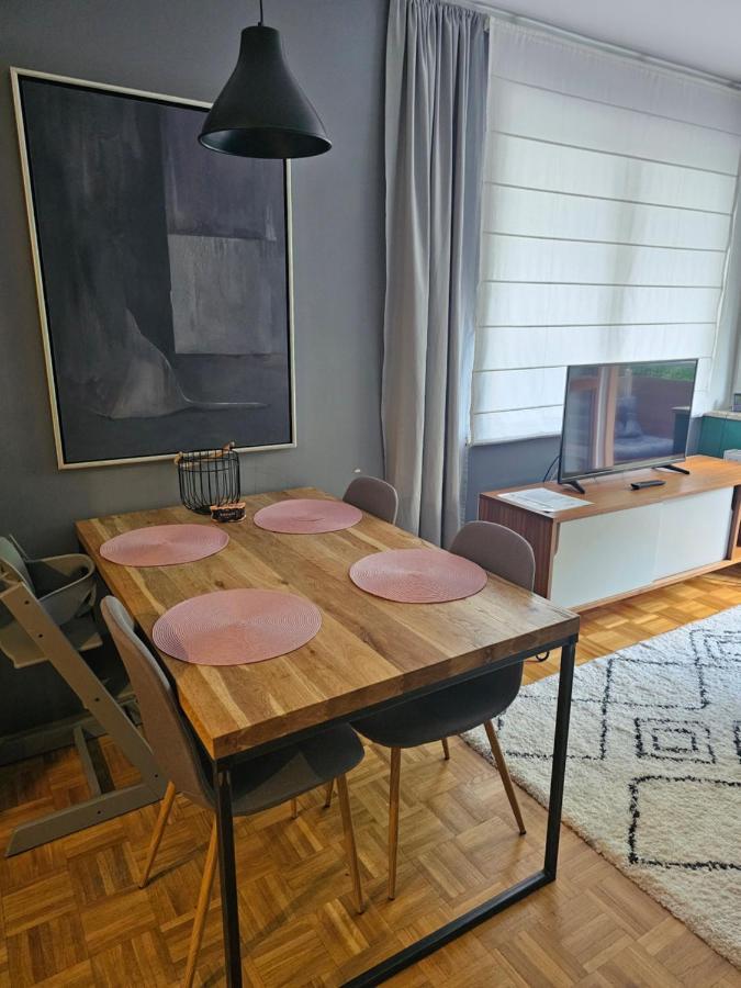 Apartament Rodzinny - Calodobowe Zakwaterowanie, Bezplatny Parking Stary Toruń Eksteriør billede