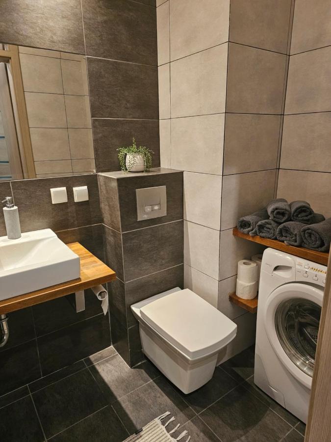 Apartament Rodzinny - Calodobowe Zakwaterowanie, Bezplatny Parking Stary Toruń Eksteriør billede
